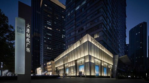 延续巴黎浪漫 邂逅法式月夜香颂 大连时代广场携手 嘉人marie claire 打造年度限时闭店派对